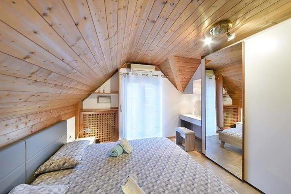 Ferienwohnung Penthouse In The Centre Meran Exterior foto